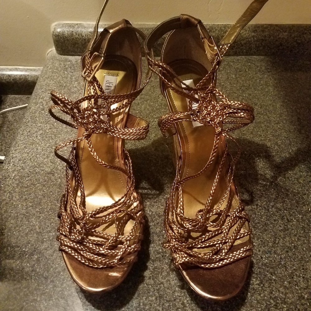 Jennifer Lopez Gold Wedges